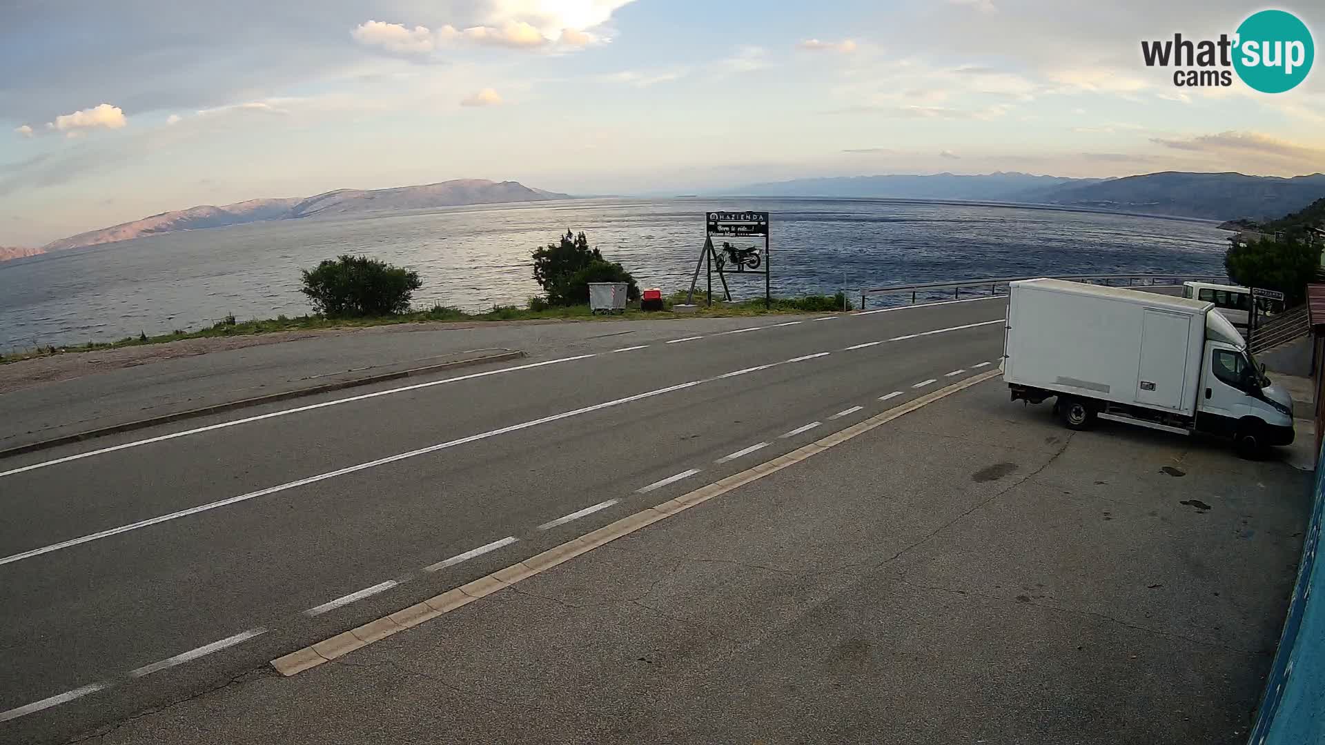 Webcam autoroute Adriatique D8 près de SENJ – vue sur l’île de KRK