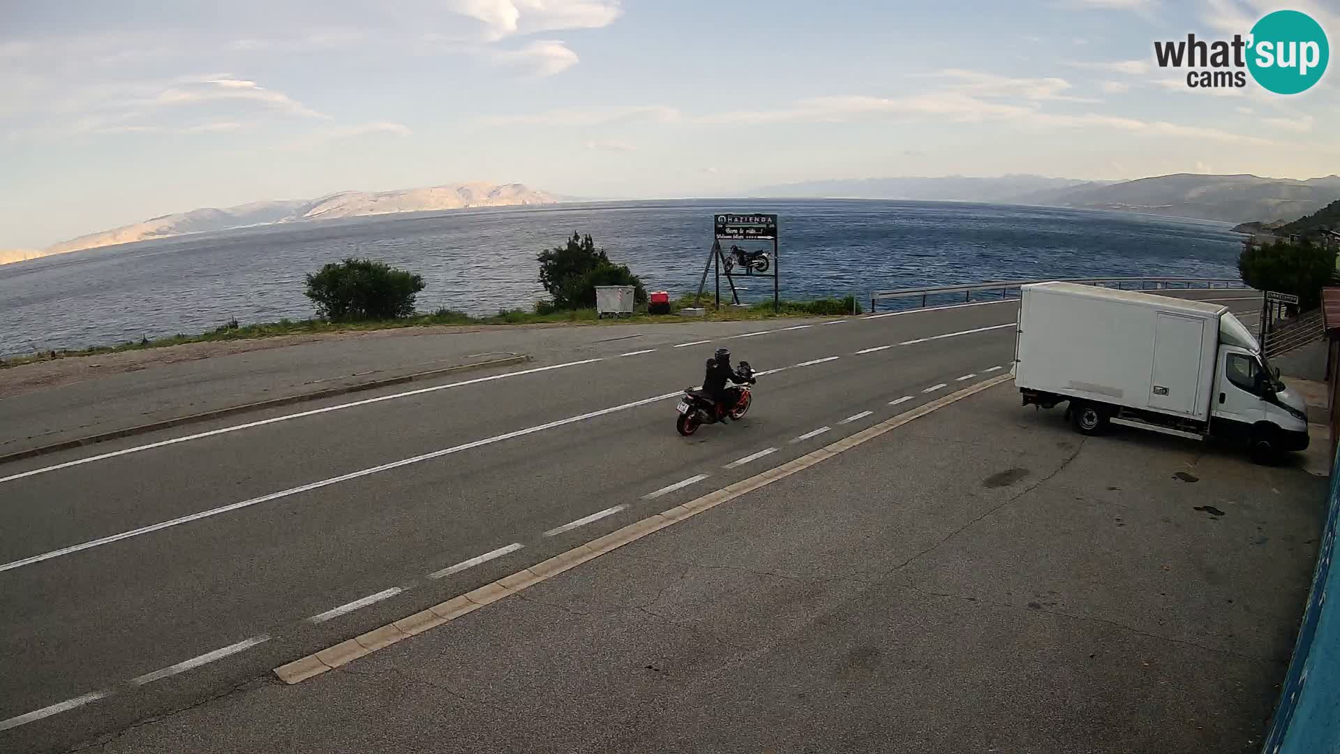 Webcam Adria-Autobahn D8 bei SENJ – Blick auf die Insel KRK