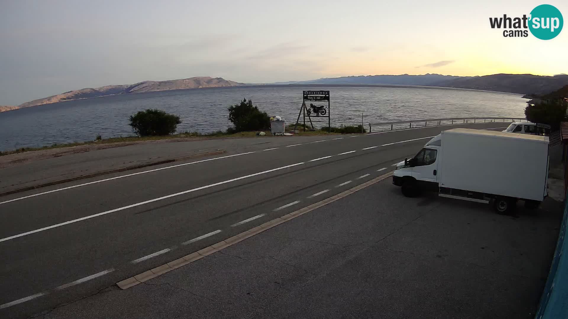 Webcam autopista adriática D8 cerca de SENJ – vista de la isla de KRK