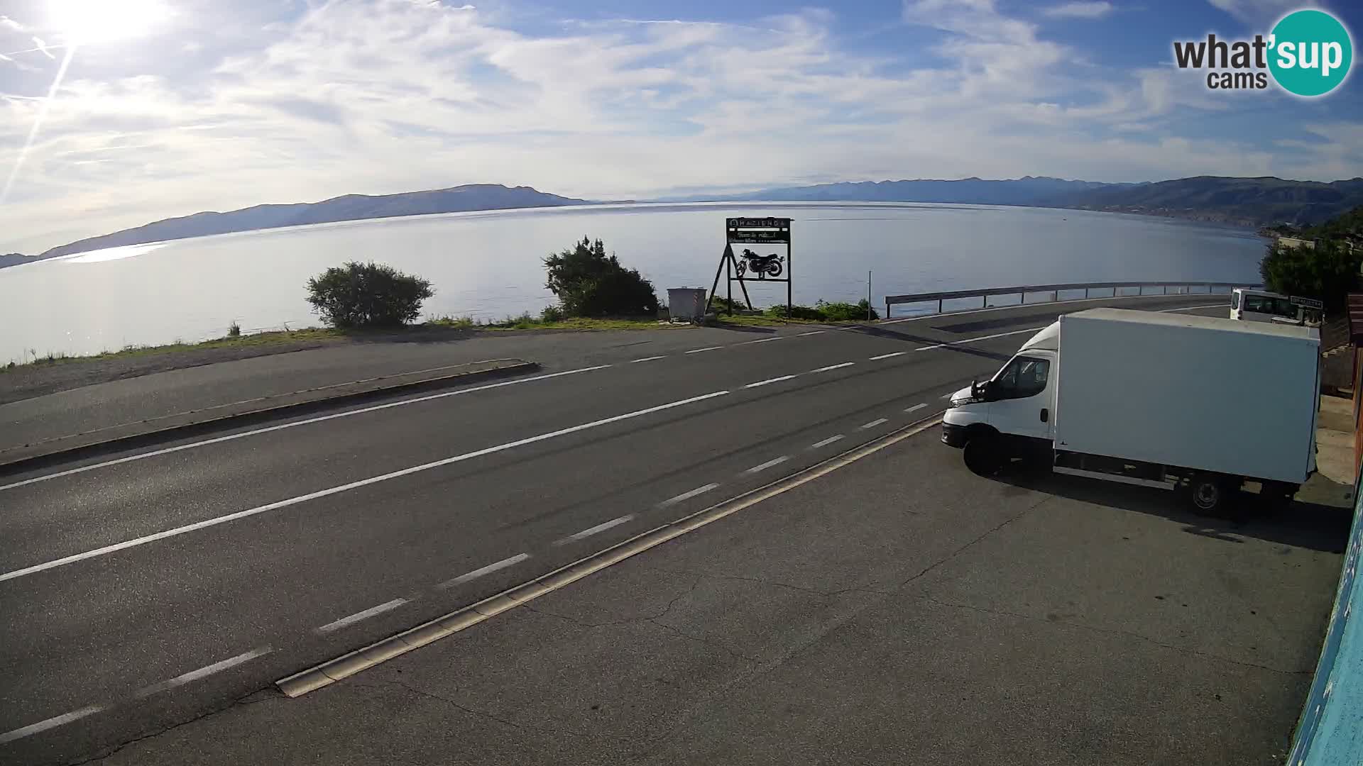 Webcam Adria-Autobahn D8 bei SENJ – Blick auf die Insel KRK