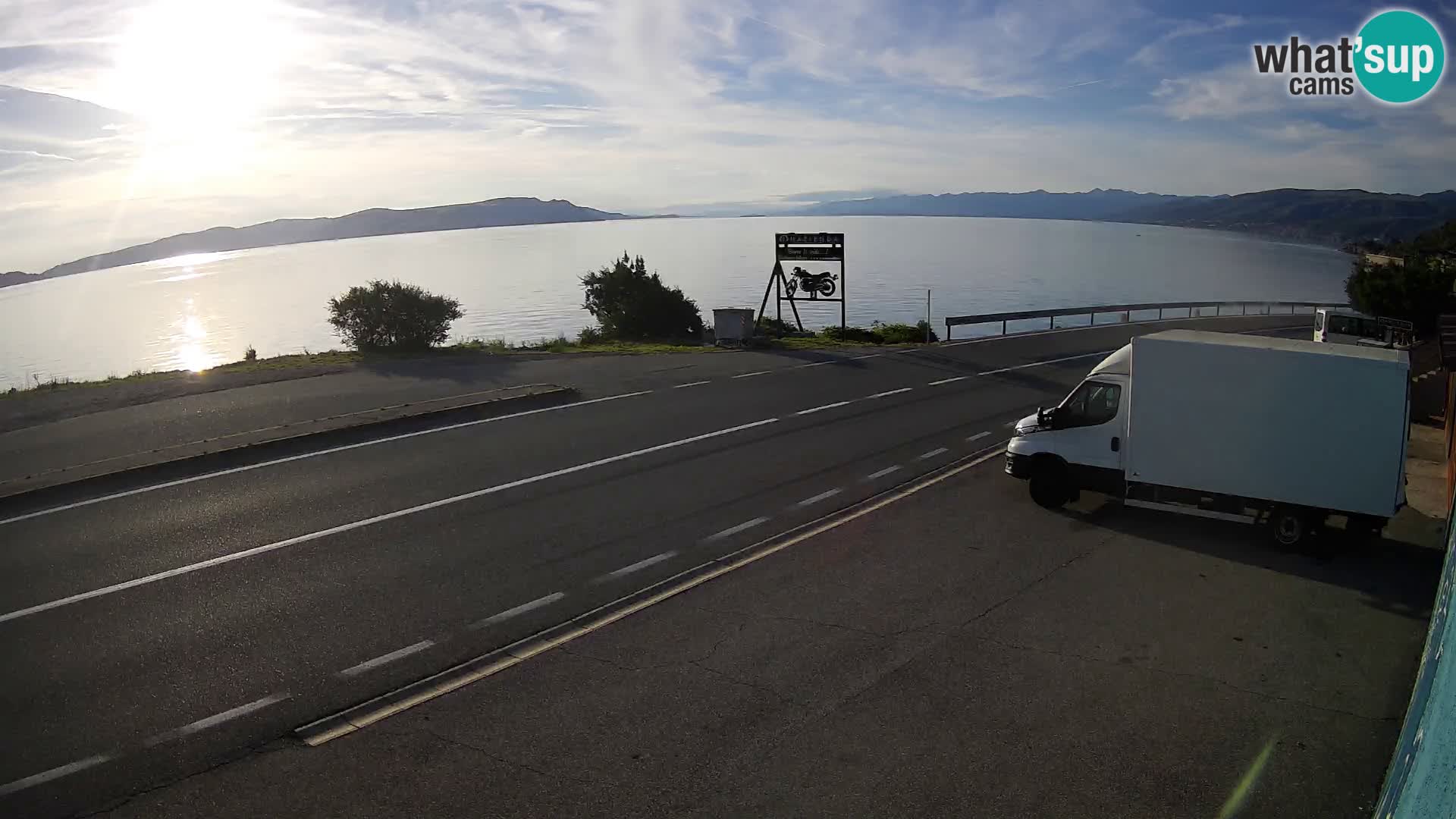 Webcam Adria-Autobahn D8 bei SENJ – Blick auf die Insel KRK