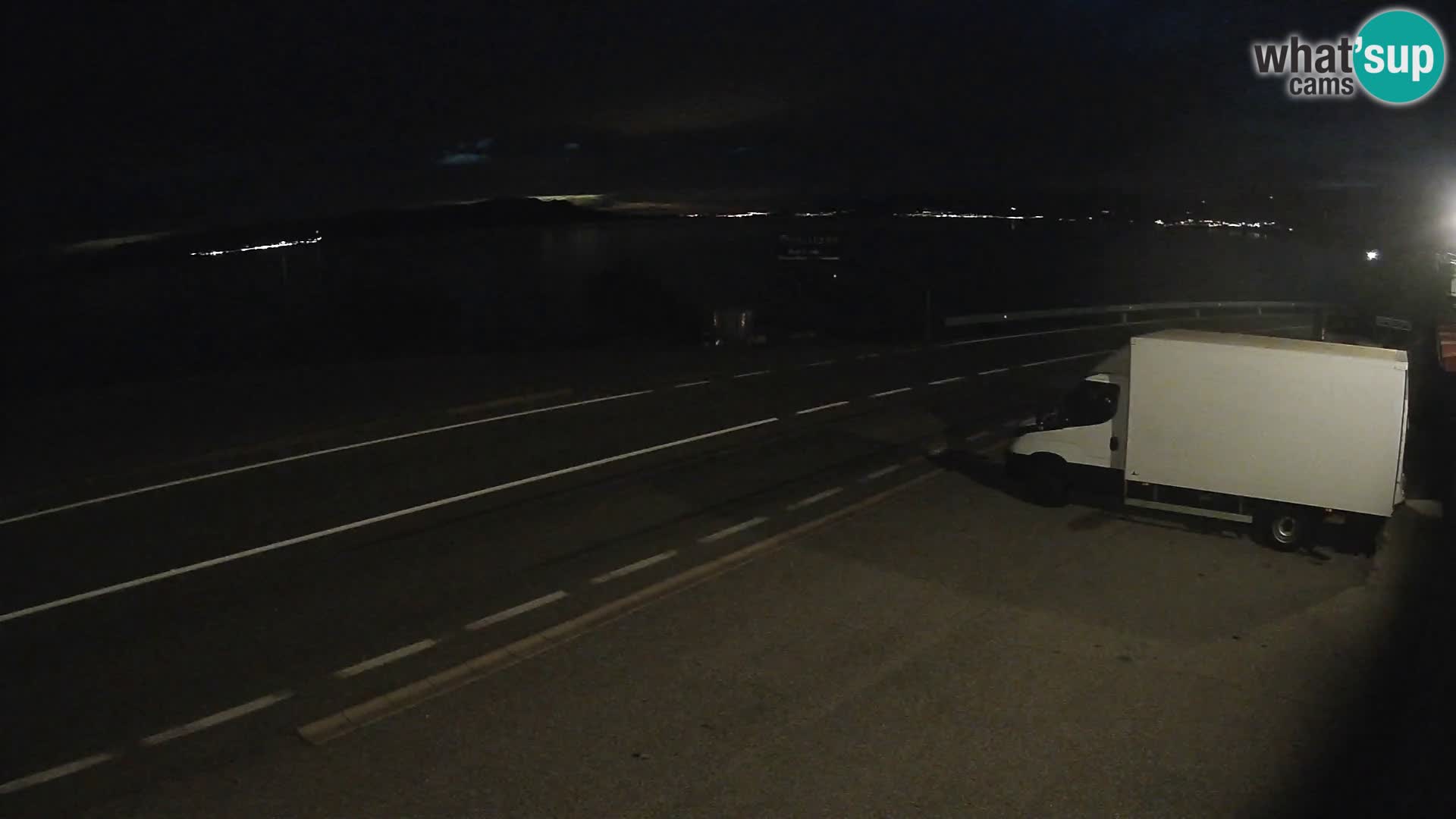 Webcam autopista adriática D8 cerca de SENJ – vista de la isla de KRK