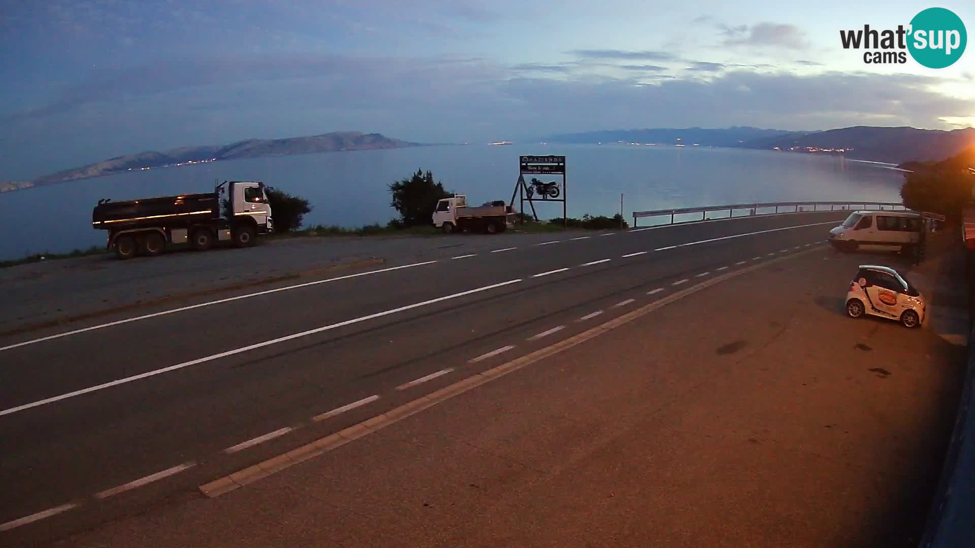 Webcam Adria-Autobahn D8 bei SENJ – Blick auf die Insel KRK