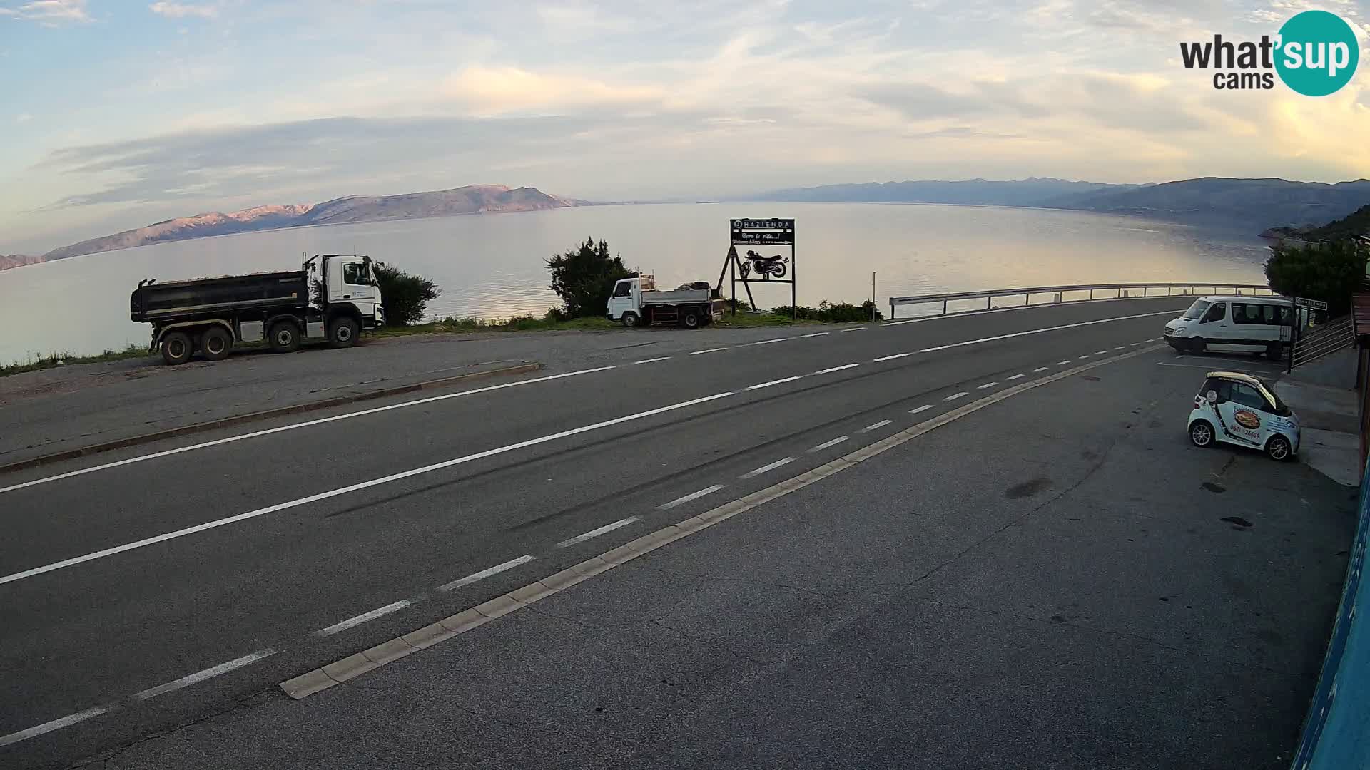 Web kamera Jadranska Magistrala kod SENJa – pogled na KRK