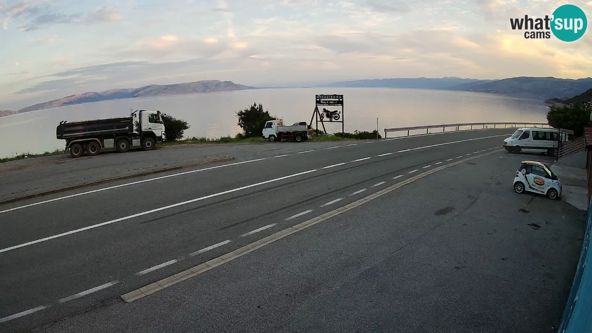 Web kamera Jadranska Magistrala kod SENJa – pogled na KRK