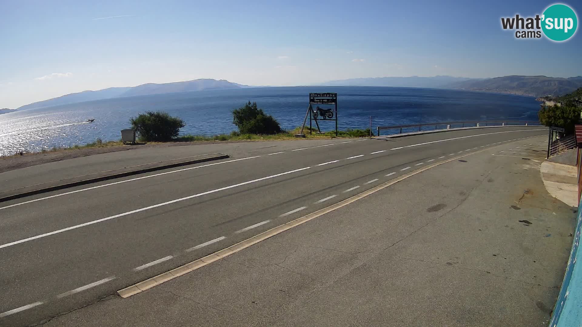 Webcam autopista adriática D8 cerca de SENJ – vista de la isla de KRK