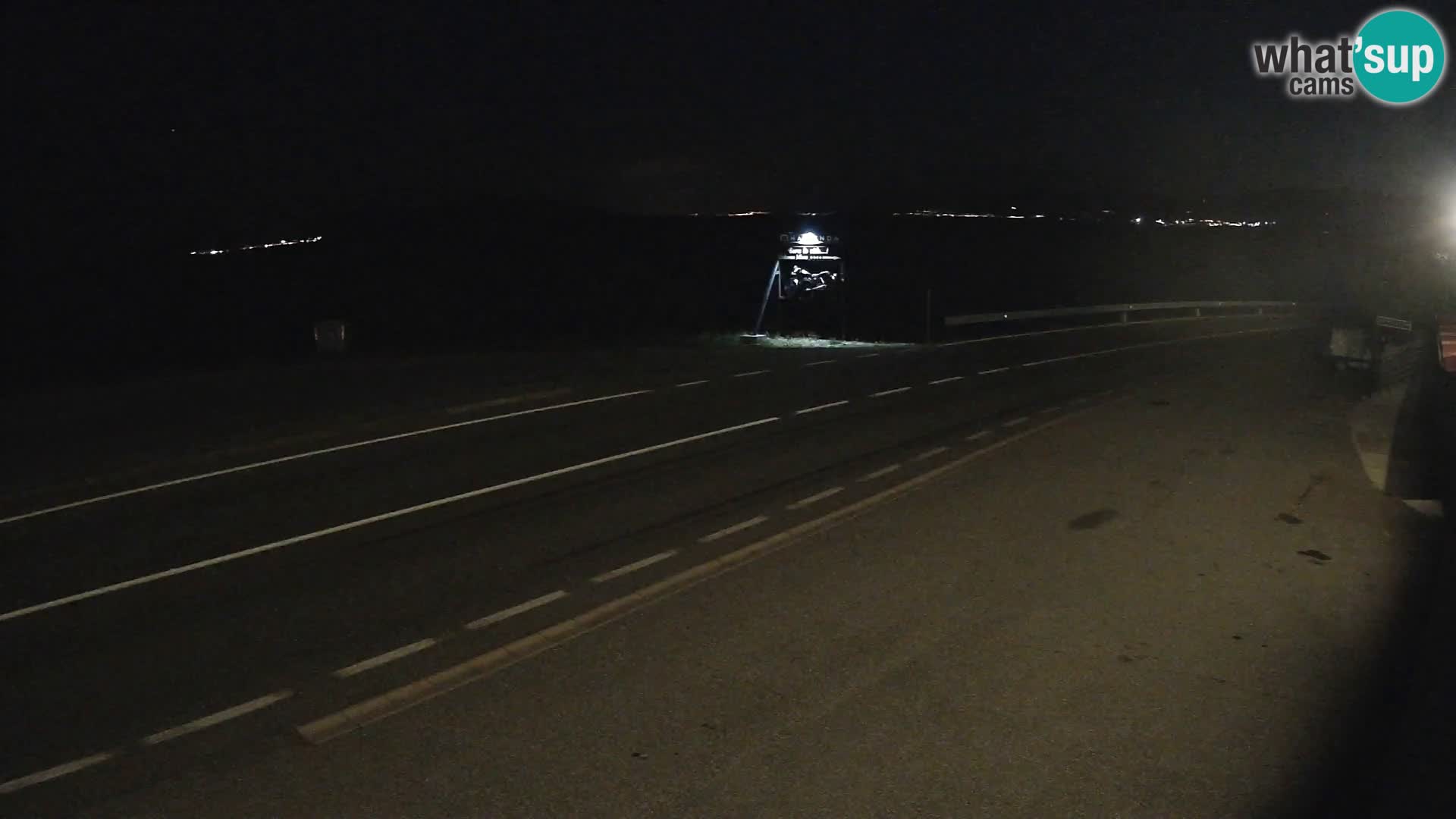 Kamera Jadranska Magistrala D8 pri SENJu – pogled na otok KRK