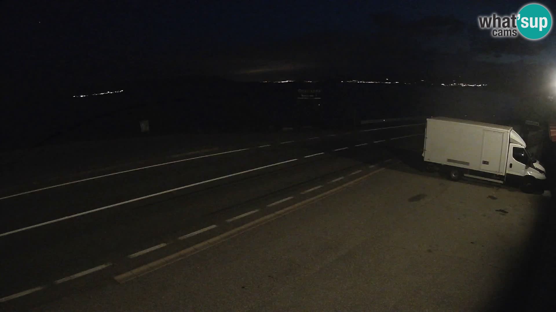Webcam autopista adriática D8 cerca de SENJ – vista de la isla de KRK