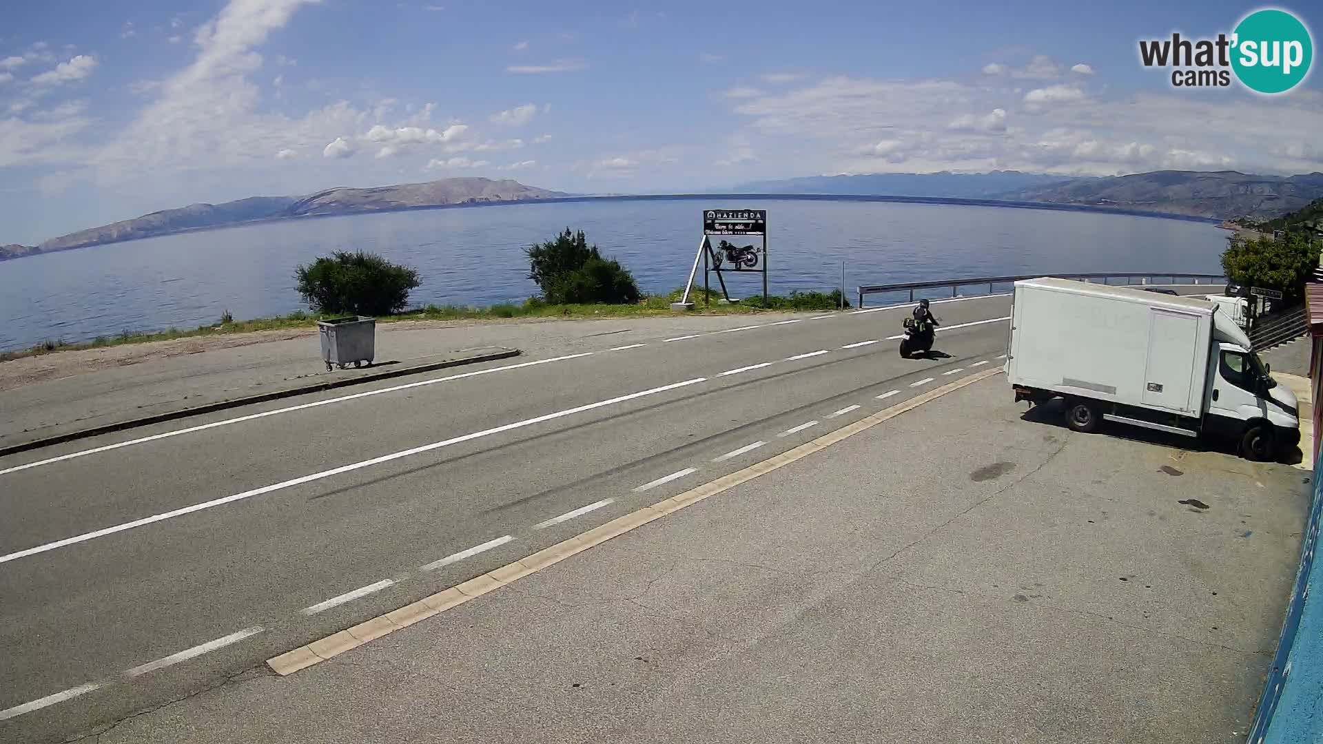 Webcam autopista adriática D8 cerca de SENJ – vista de la isla de KRK