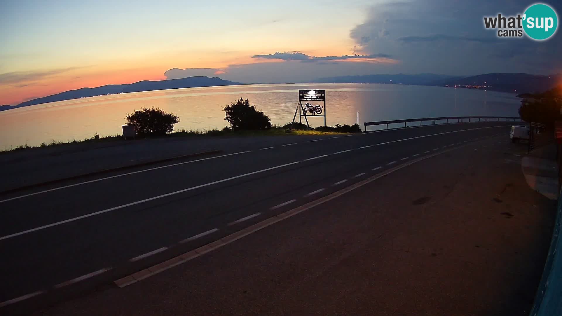 Webcam autopista adriática D8 cerca de SENJ – vista de la isla de KRK