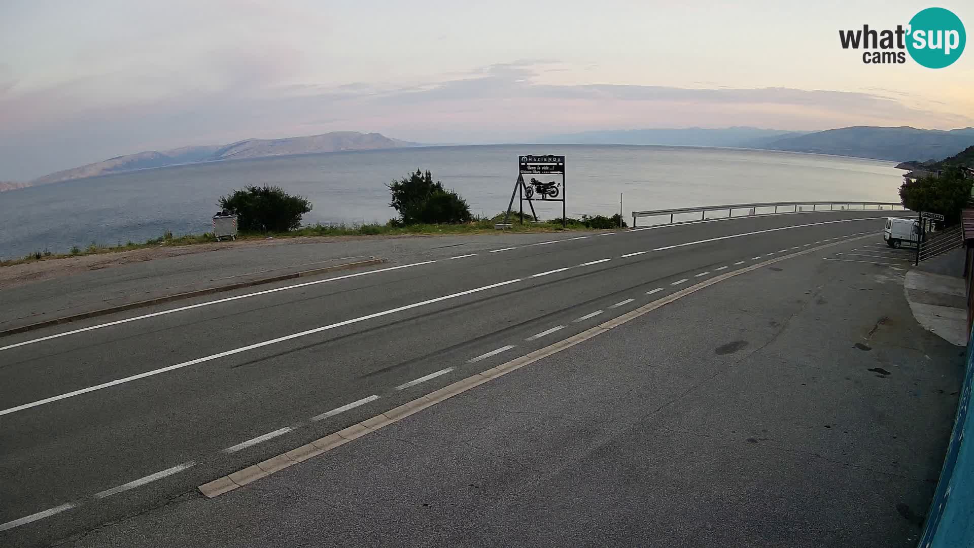 Webcam autoroute Adriatique D8 près de SENJ – vue sur l’île de KRK