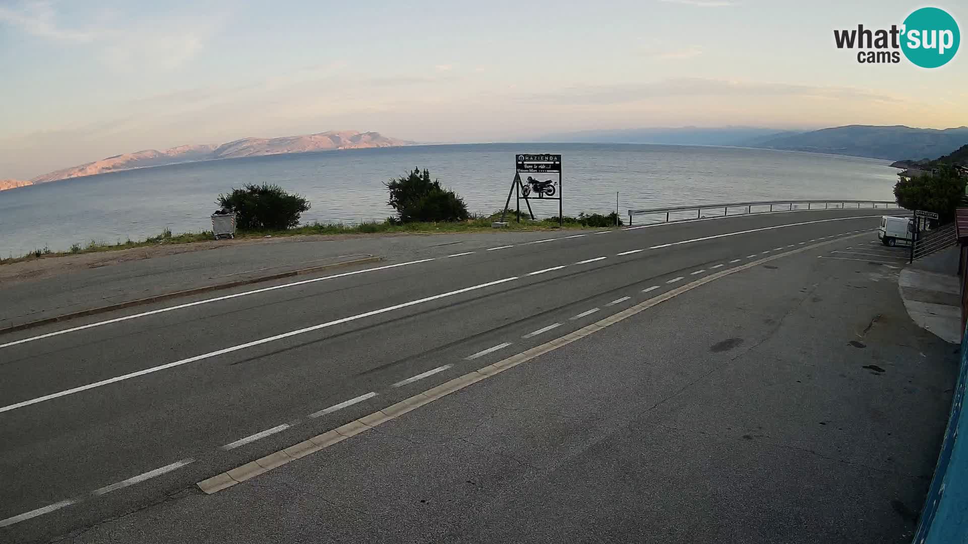 Web kamera Jadranska Magistrala kod SENJa – pogled na KRK