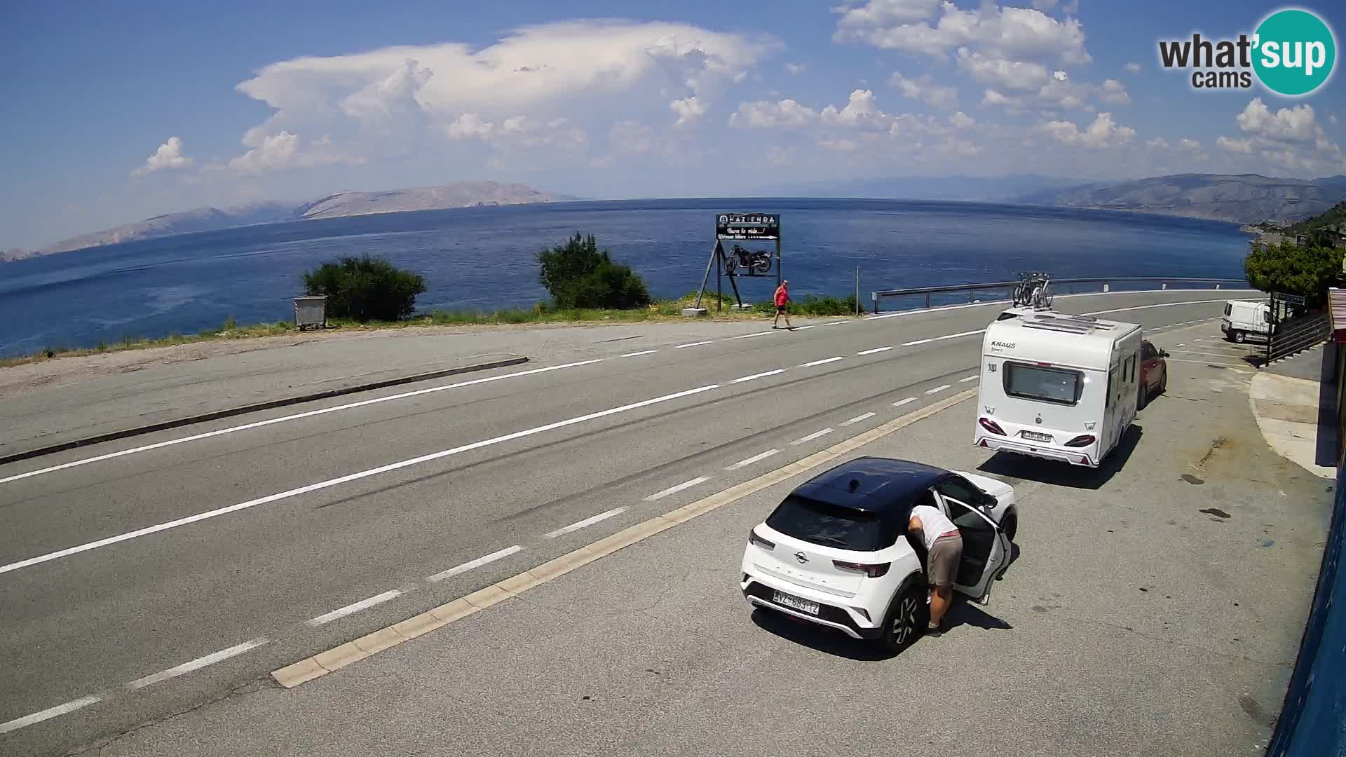 Kamera Jadranska Magistrala D8 pri SENJu – pogled na otok KRK