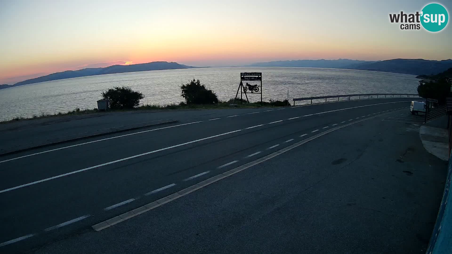 Web kamera Jadranska Magistrala kod SENJa – pogled na KRK