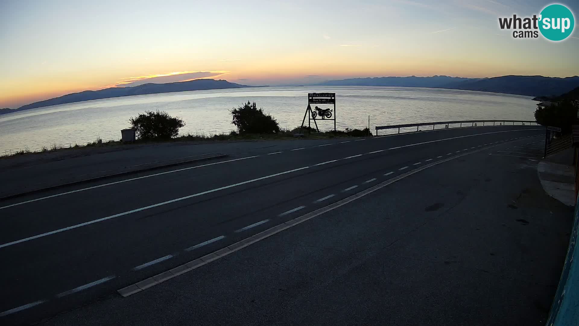 Webcam autopista adriática D8 cerca de SENJ – vista de la isla de KRK