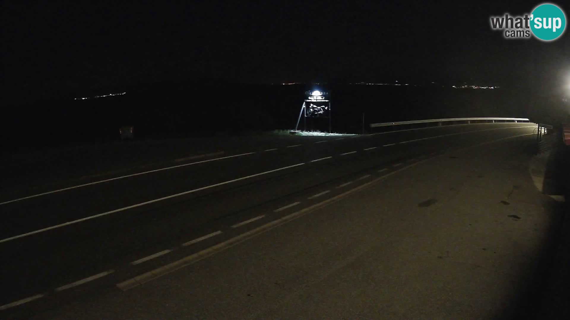 Kamera Jadranska Magistrala D8 pri SENJu – pogled na otok KRK
