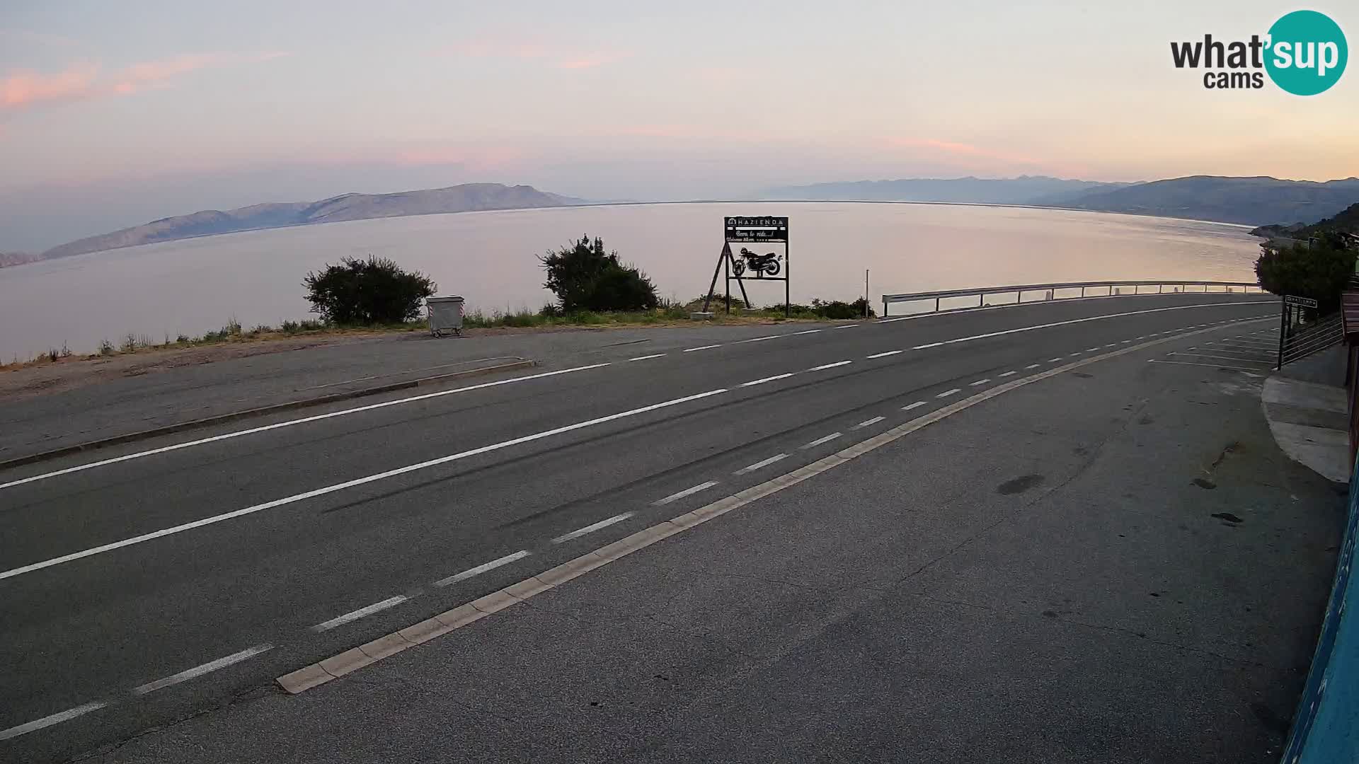 Webcam autopista adriática D8 cerca de SENJ – vista de la isla de KRK