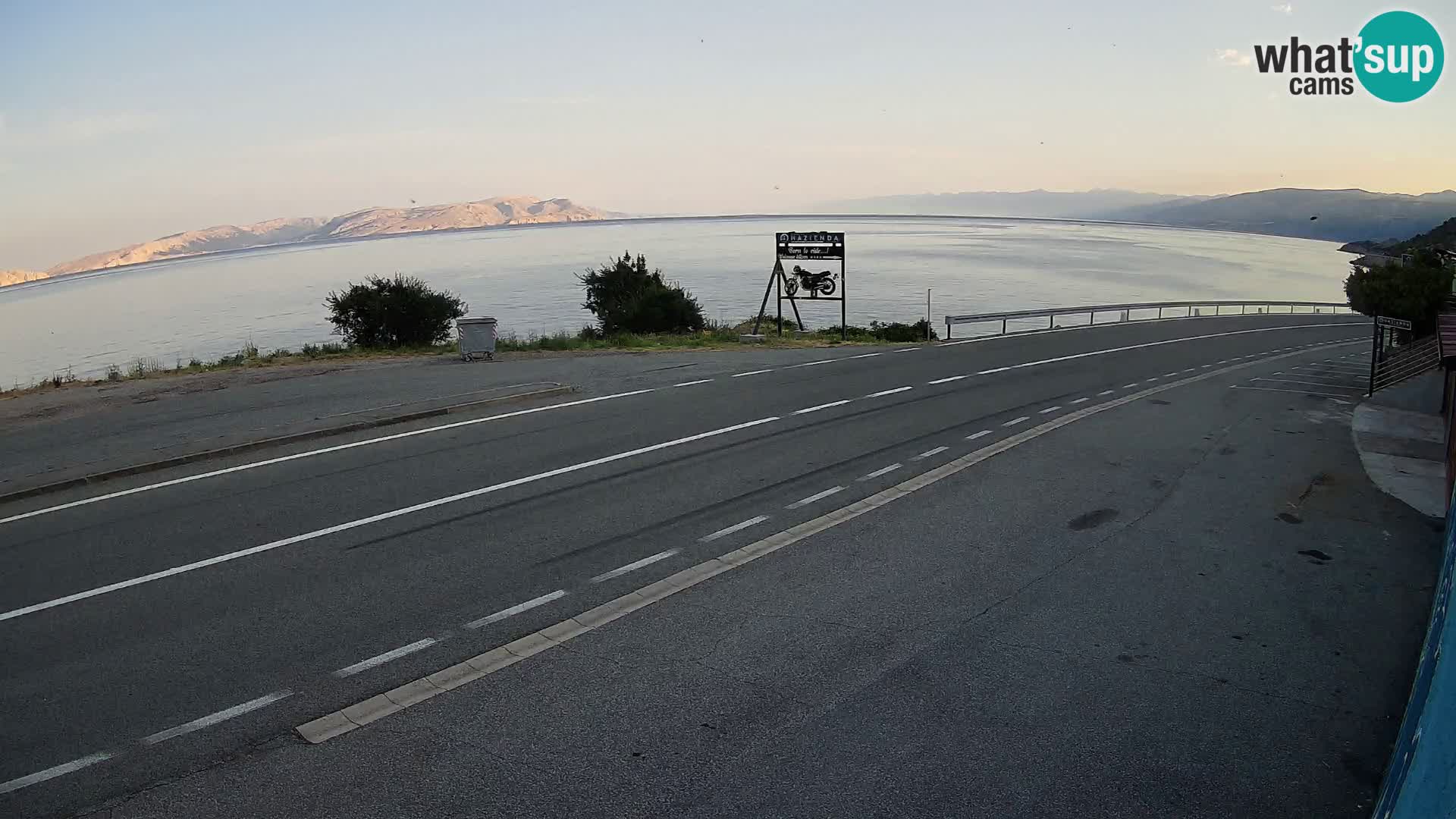 Web kamera Jadranska Magistrala kod SENJa – pogled na KRK