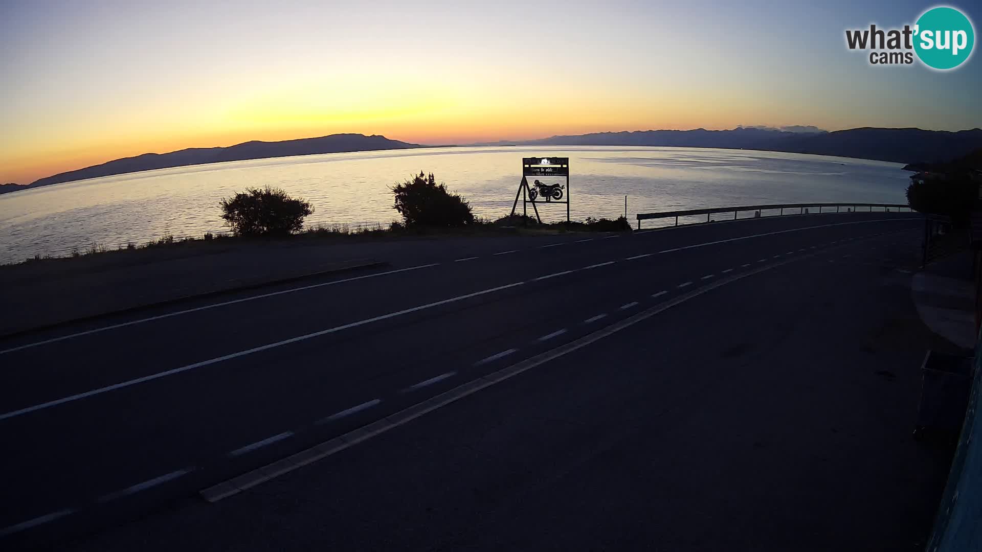 Webcam autopista adriática D8 cerca de SENJ – vista de la isla de KRK