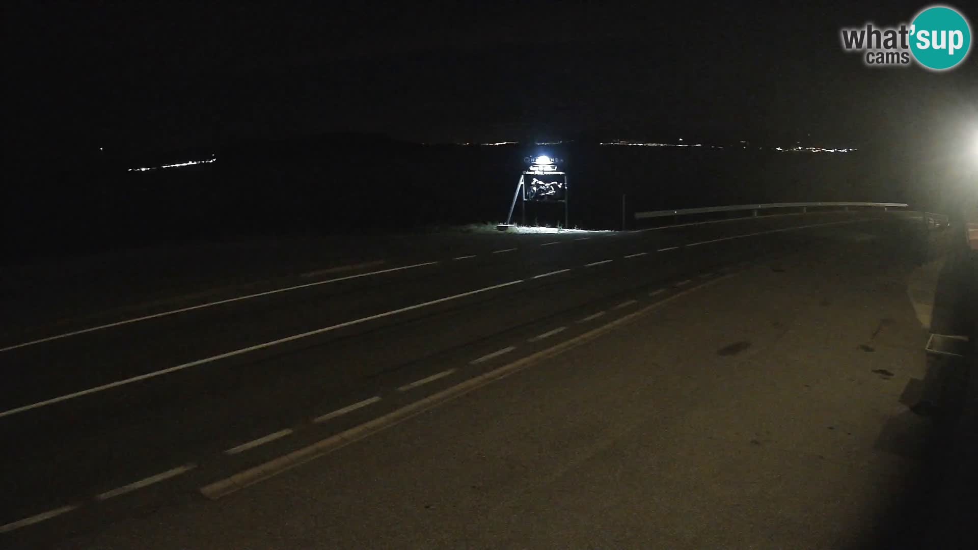 Kamera Jadranska Magistrala D8 pri SENJu – pogled na otok KRK