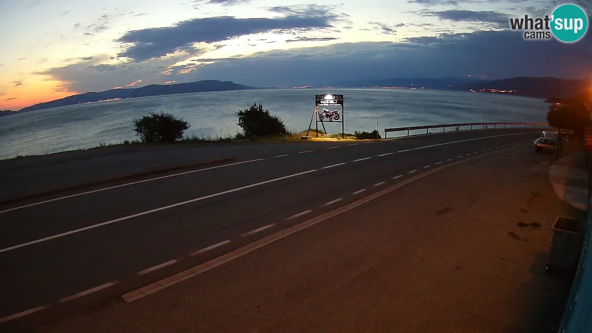 Webcam autoroute Adriatique D8 près de SENJ – vue sur l’île de KRK