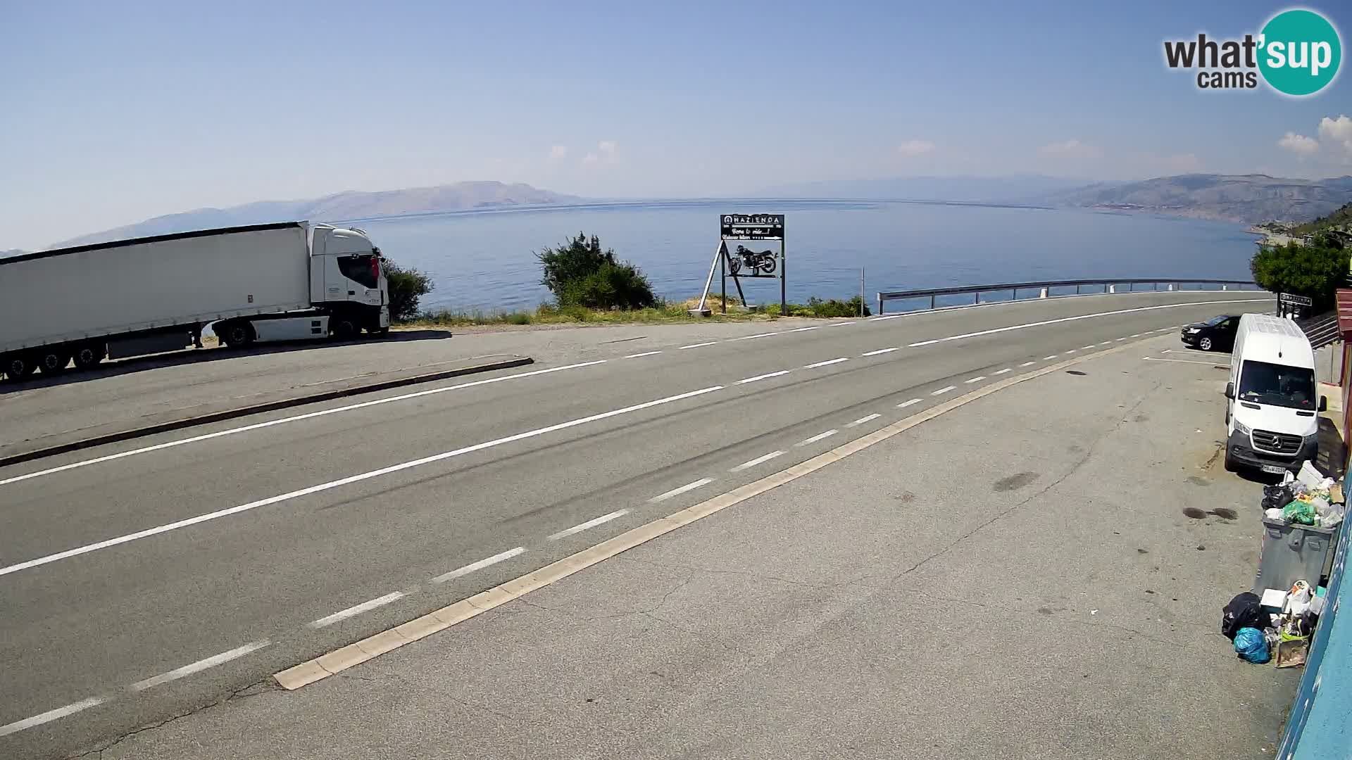 Webcam Adria-Autobahn D8 bei SENJ – Blick auf die Insel KRK
