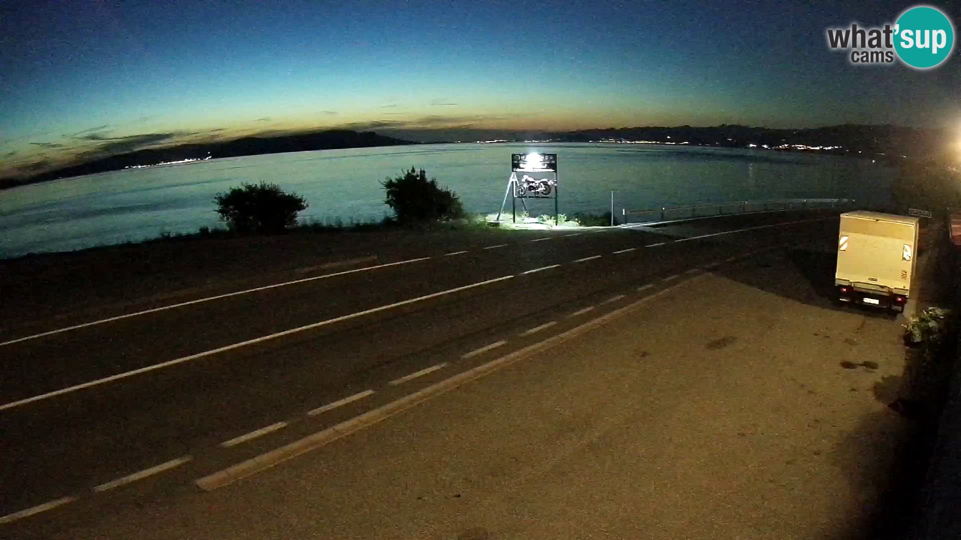 Webcam Adria-Autobahn D8 bei SENJ – Blick auf die Insel KRK