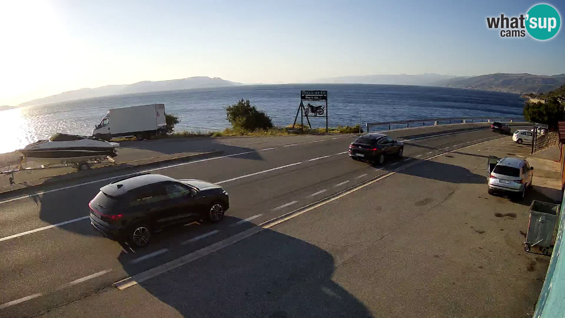 Webcam autopista adriática D8 cerca de SENJ – vista de la isla de KRK