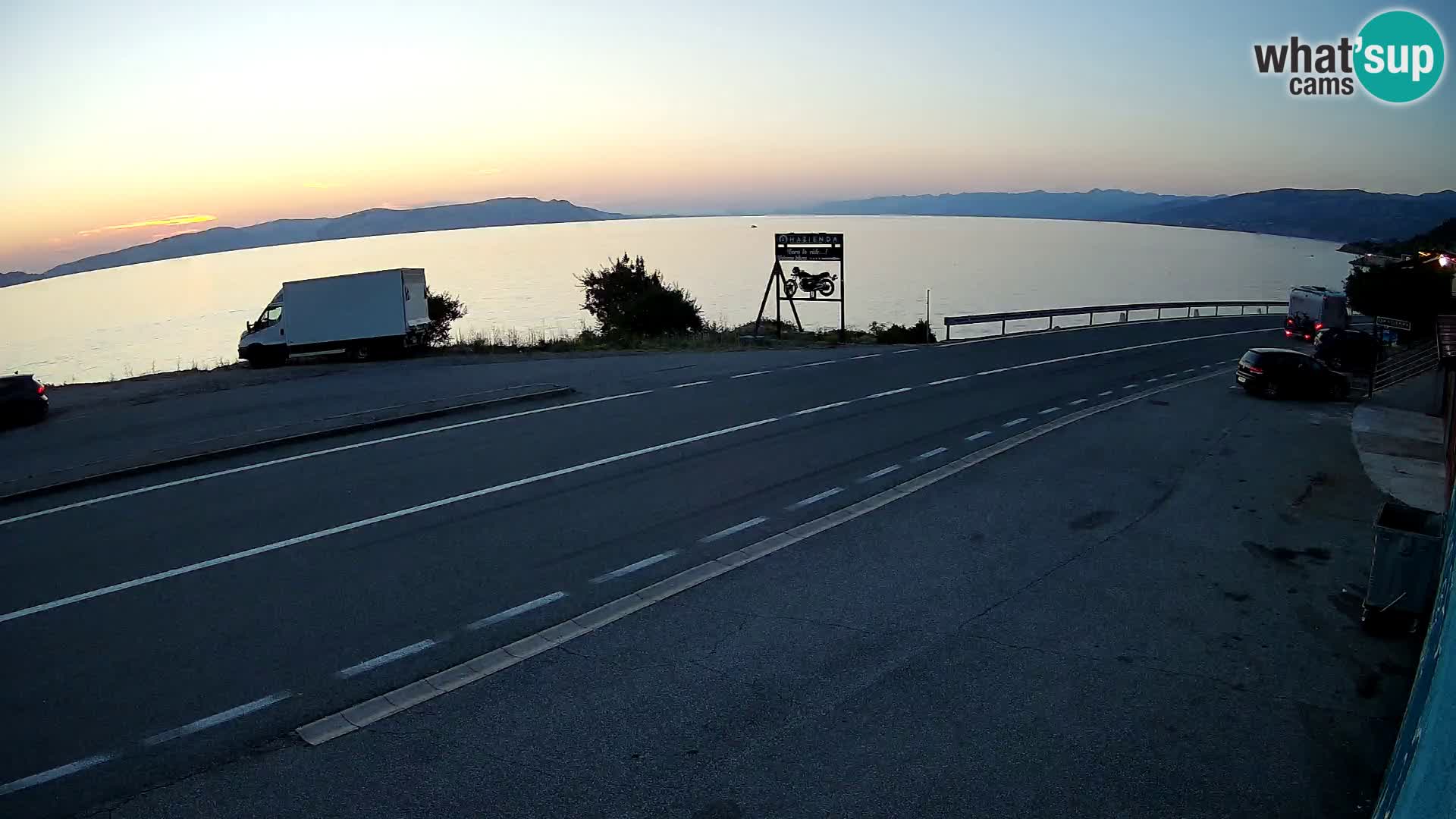 Webcam autoroute Adriatique D8 près de SENJ – vue sur l’île de KRK