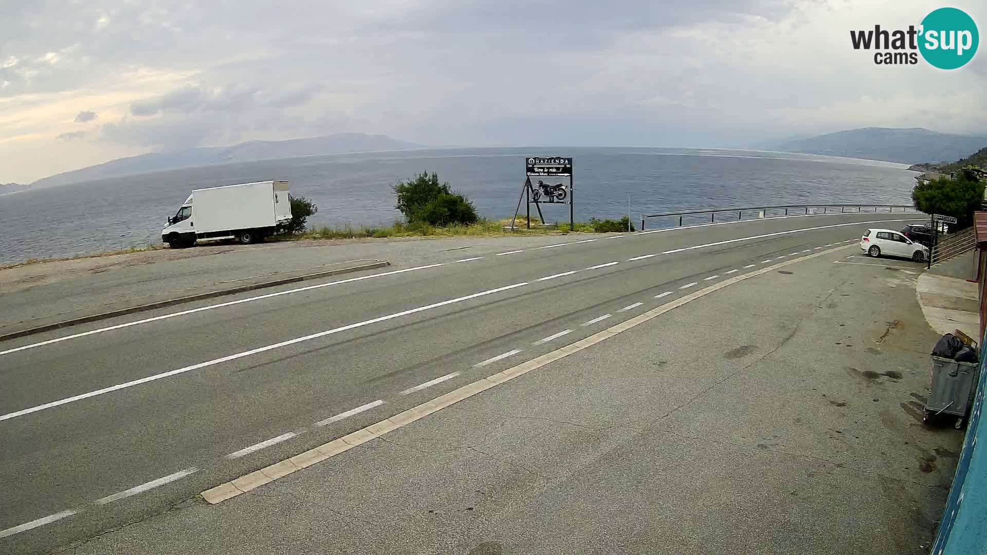 Webcam autopista adriática D8 cerca de SENJ – vista de la isla de KRK