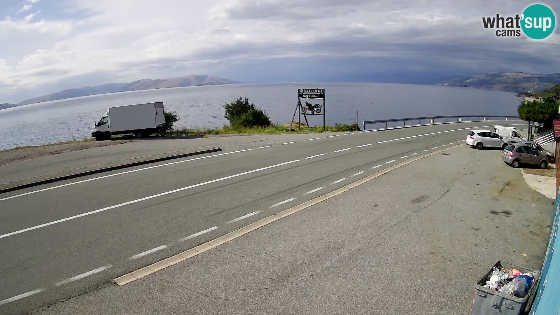 Webcam autopista adriática D8 cerca de SENJ – vista de la isla de KRK