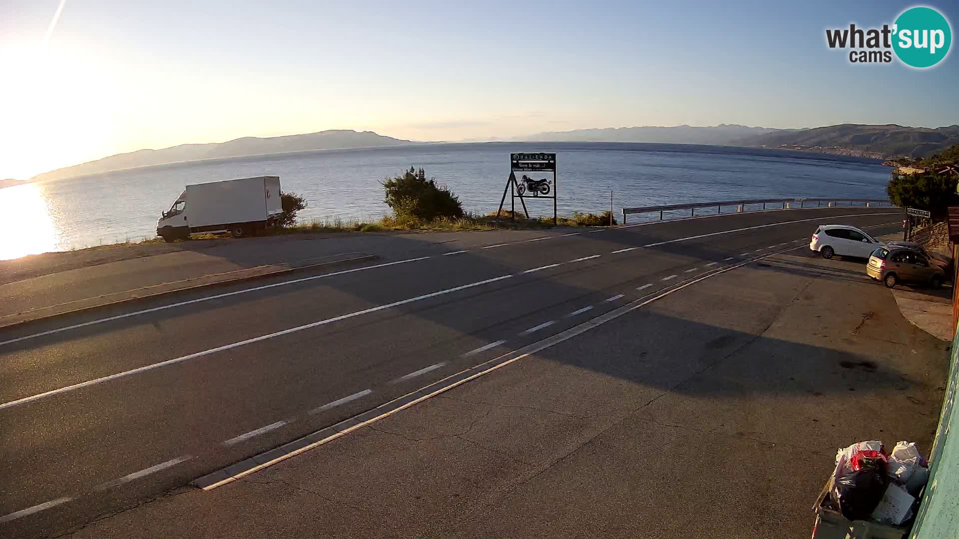 Webcam Adria-Autobahn D8 bei SENJ – Blick auf die Insel KRK
