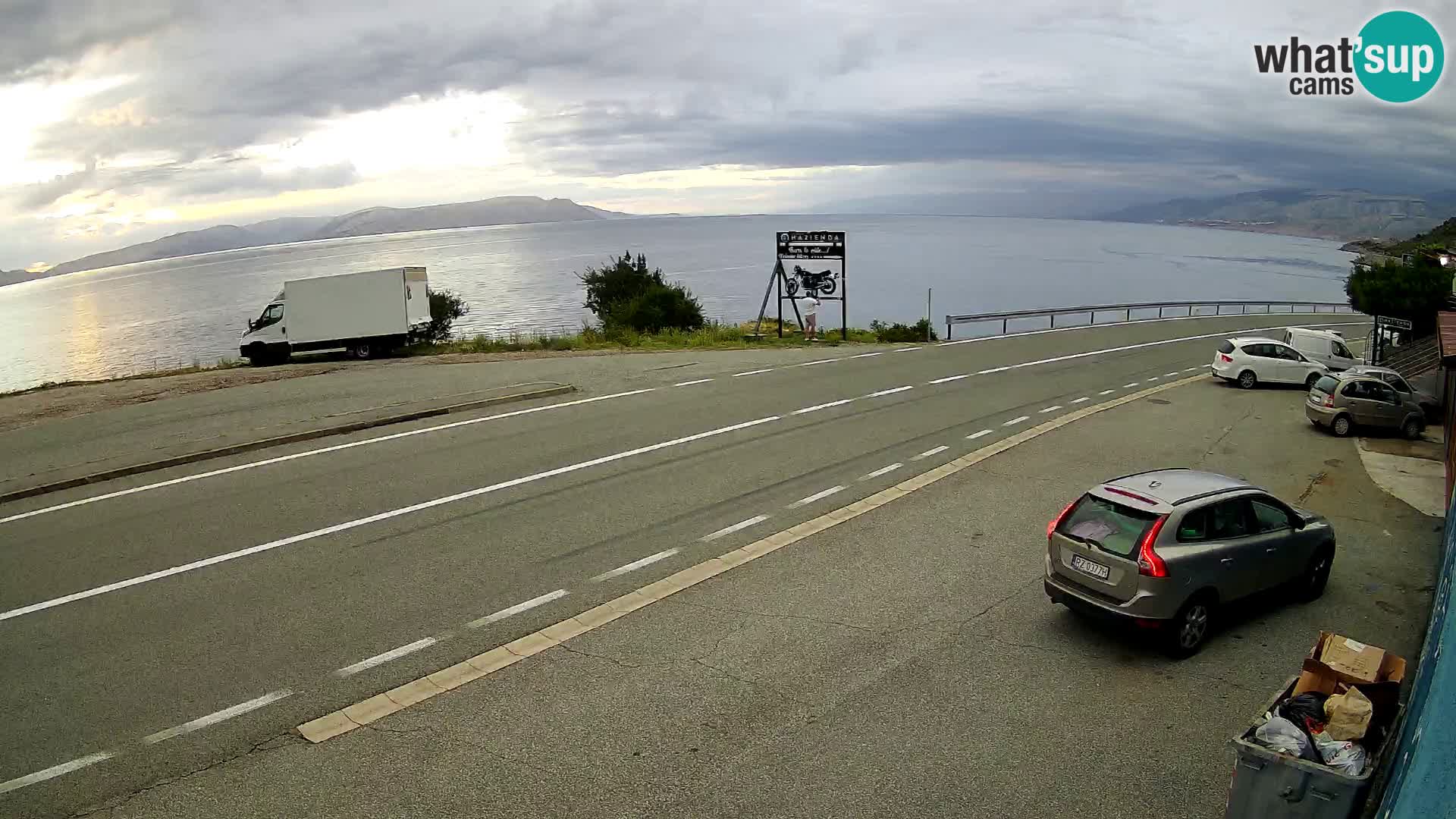Webcam autoroute Adriatique D8 près de SENJ – vue sur l’île de KRK