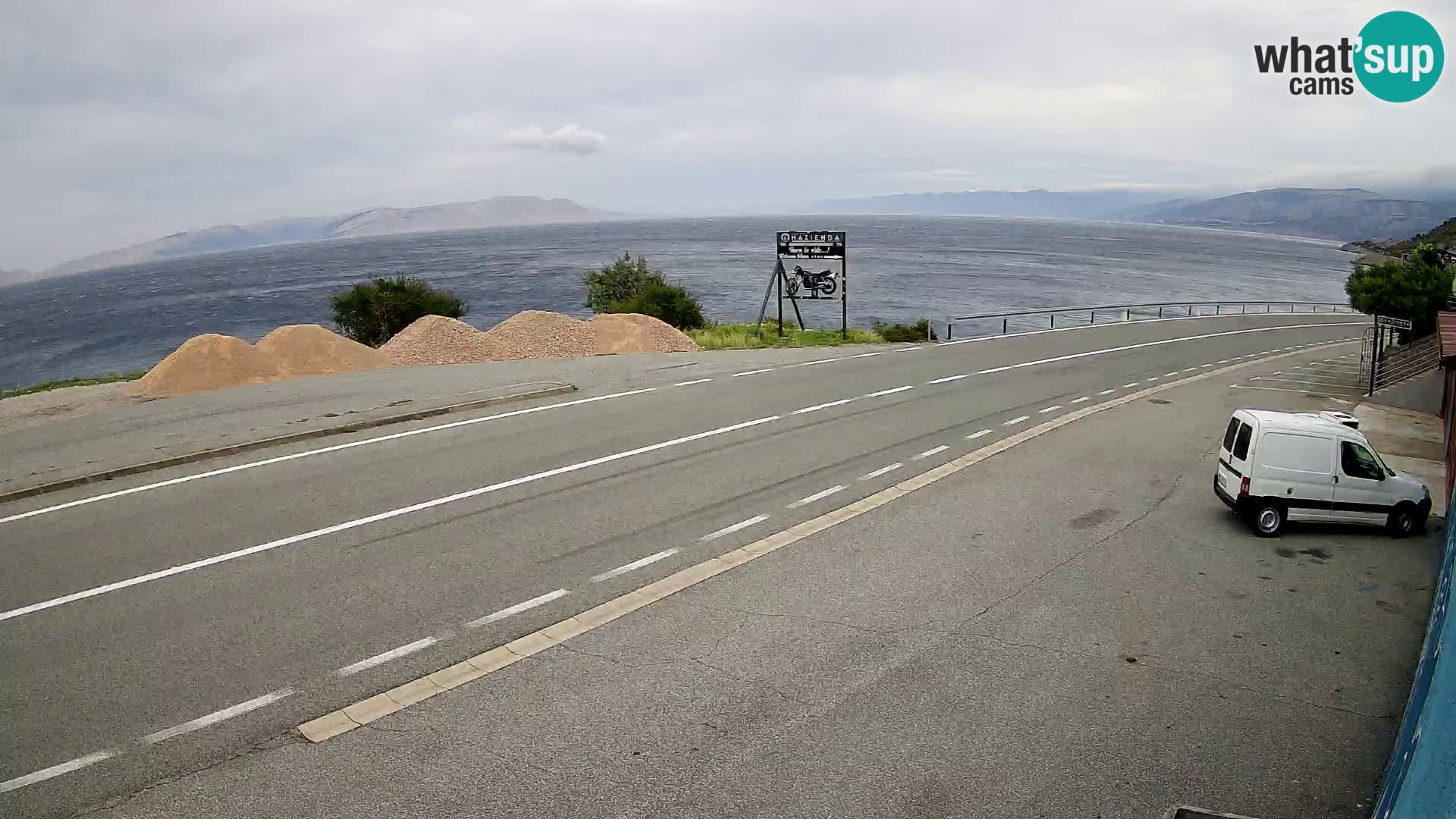 Webcam autopista adriática D8 cerca de SENJ – vista de la isla de KRK