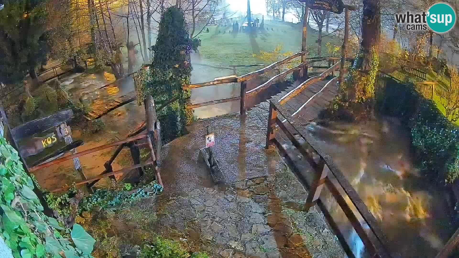 Seen auf dem Fluss Slunjčica in Rastoke