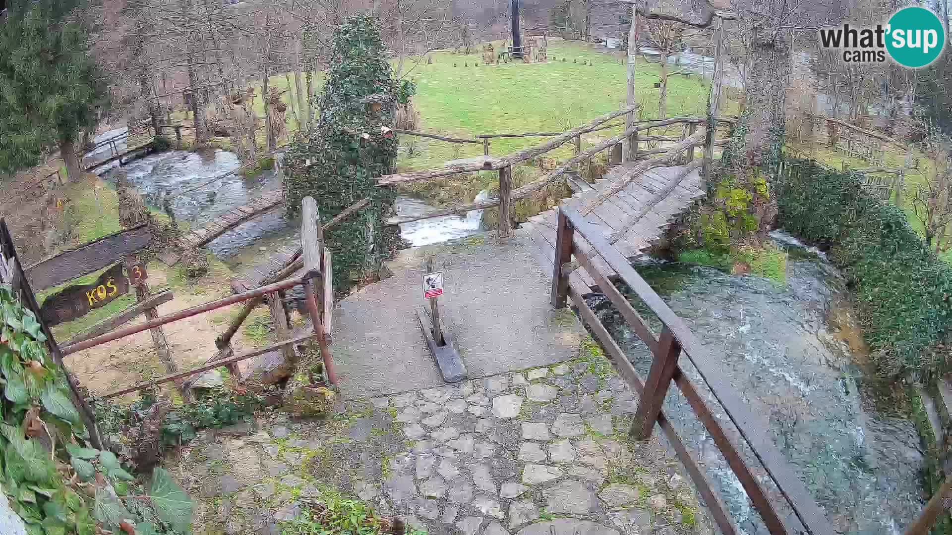 lagos en el río Slunjčica en Rastoke