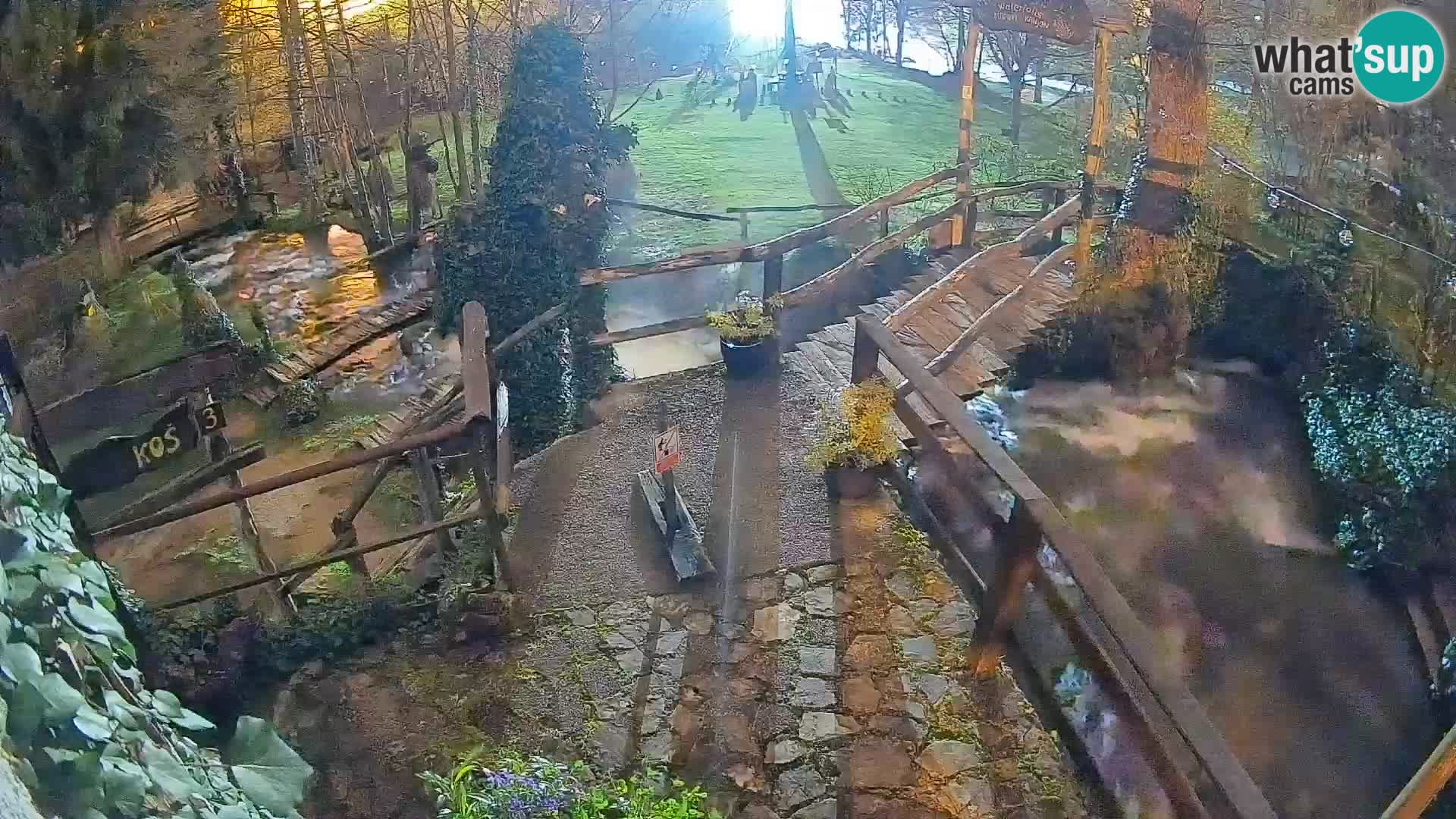 Lacs sur la rivière Slunjčica dans Rastoke