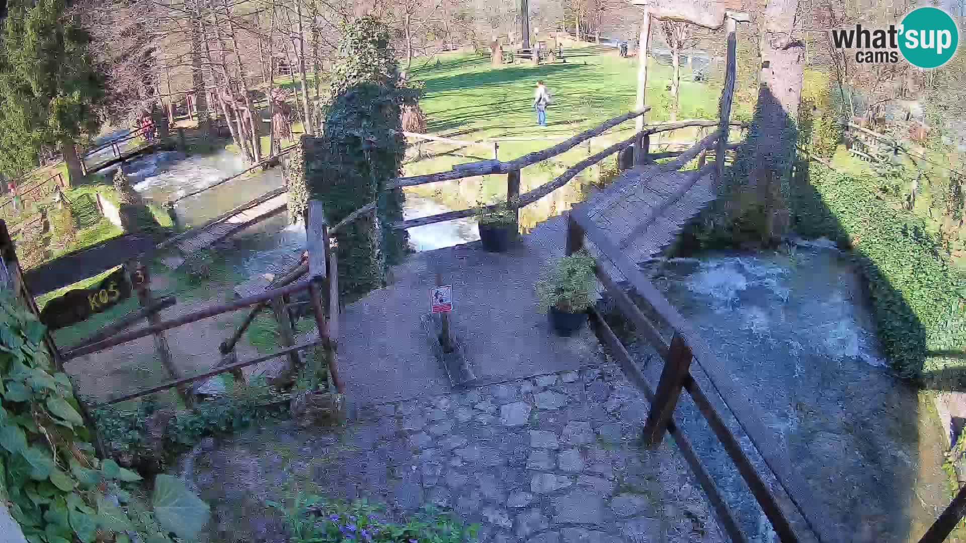 lagos en el río Slunjčica en Rastoke
