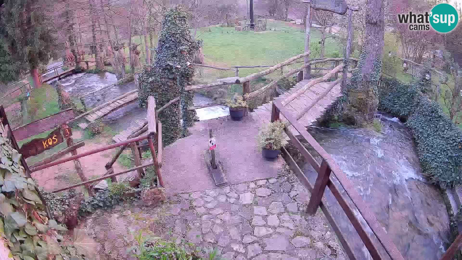 Seen auf dem Fluss Slunjčica in Rastoke