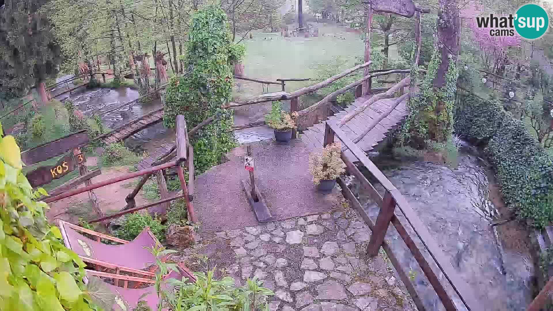 Seen auf dem Fluss Slunjčica in Rastoke