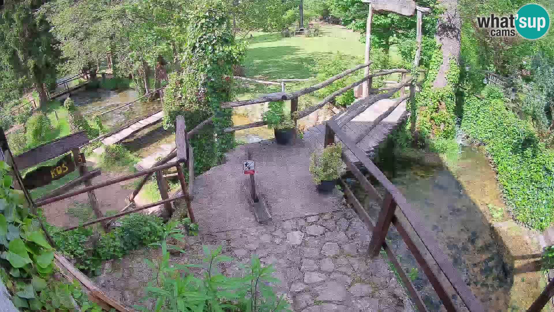 lagos en el río Slunjčica en Rastoke
