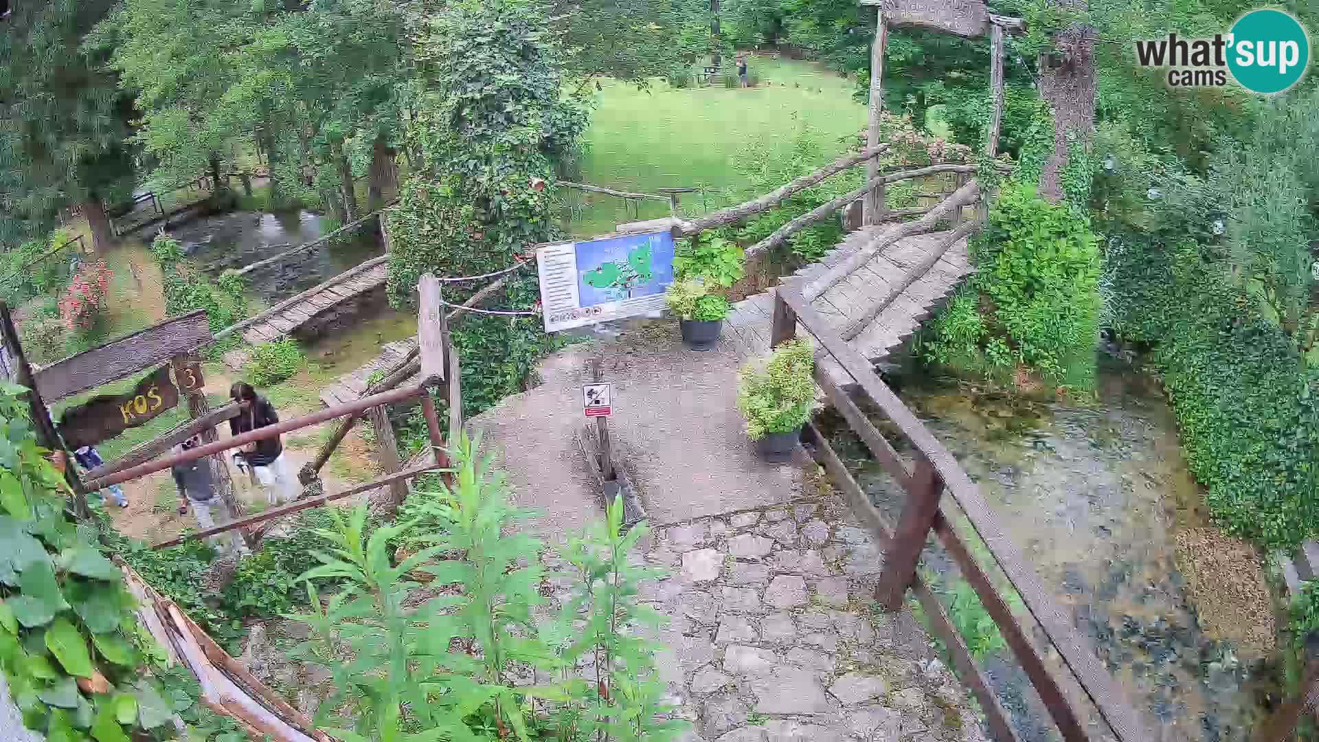 lagos en el río Slunjčica en Rastoke
