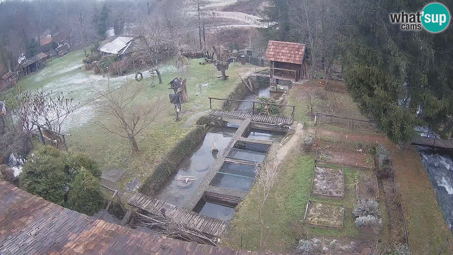 Spletna kamera v živo Rastoke – reka Slunjčica – Hrvaška