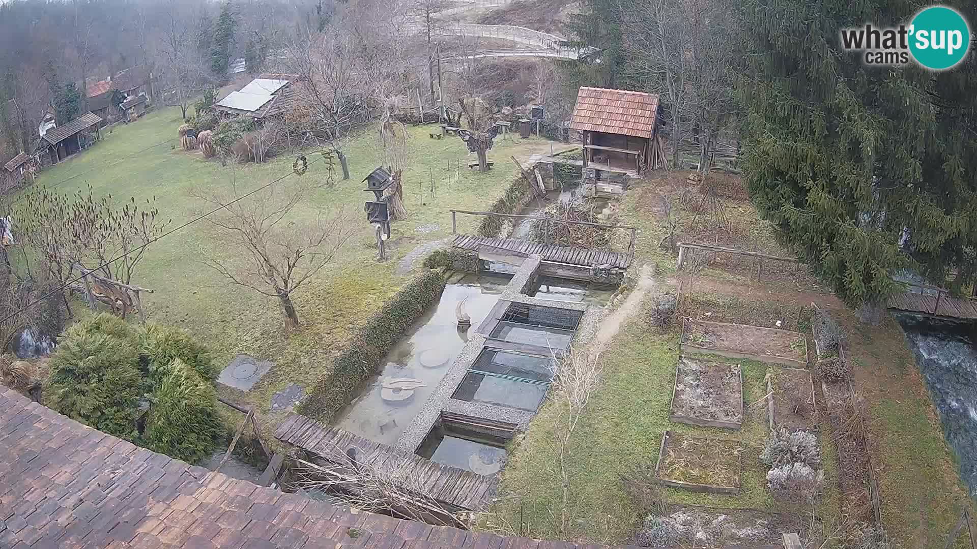 Spletna kamera v živo Rastoke – reka Slunjčica – Hrvaška