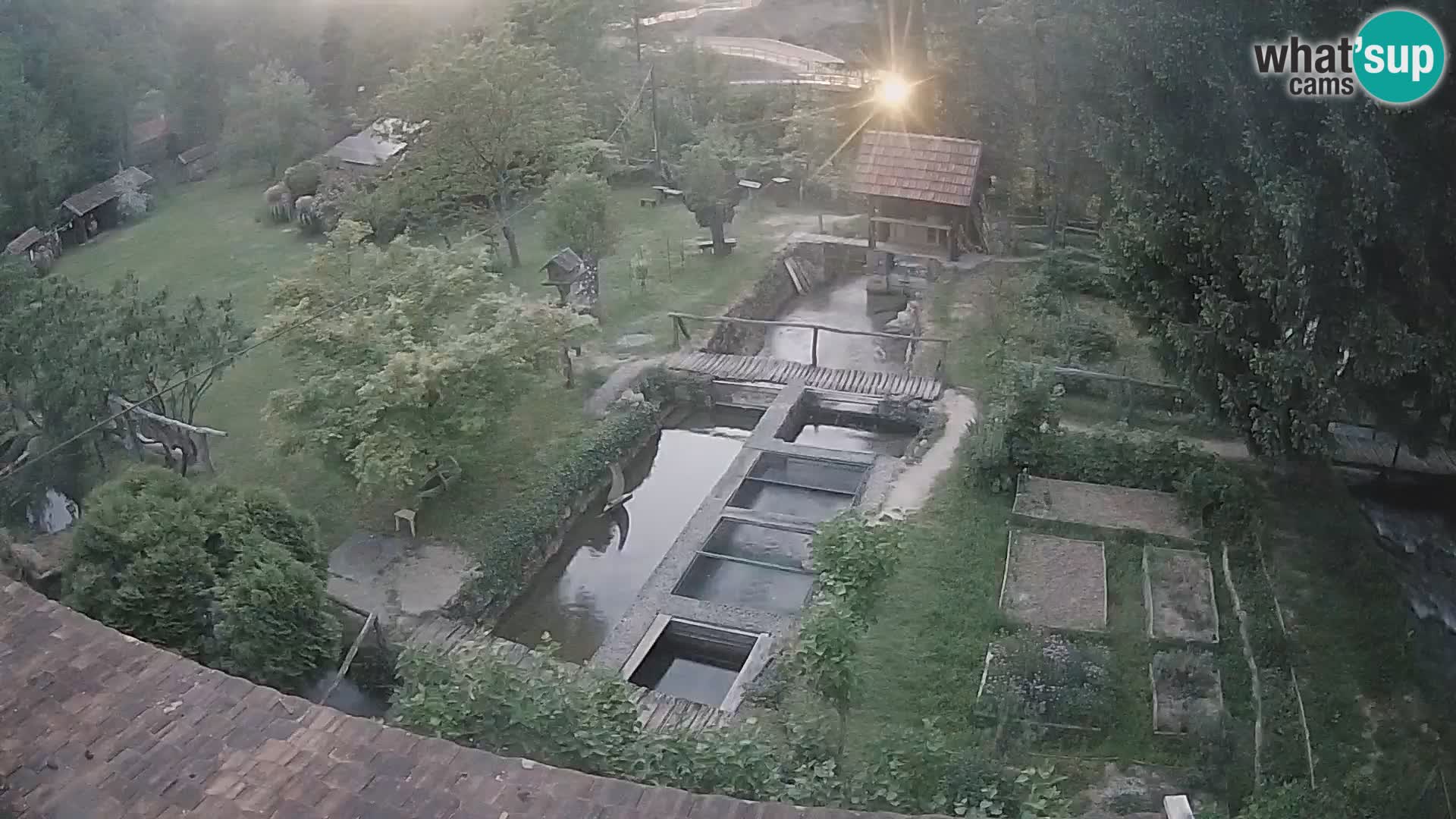 Spletna kamera v živo Rastoke – reka Slunjčica – Hrvaška