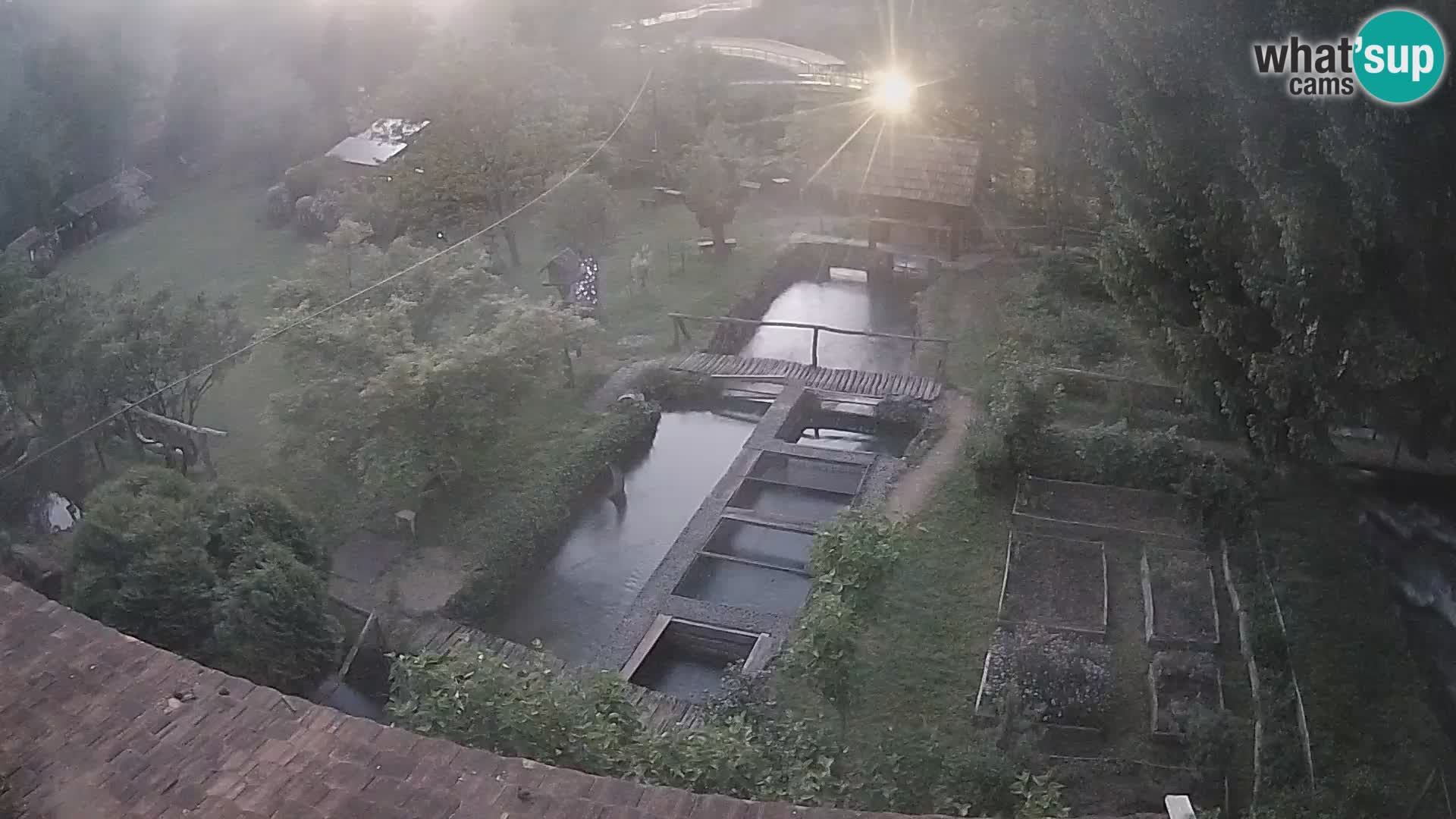 Spletna kamera v živo Rastoke – reka Slunjčica – Hrvaška