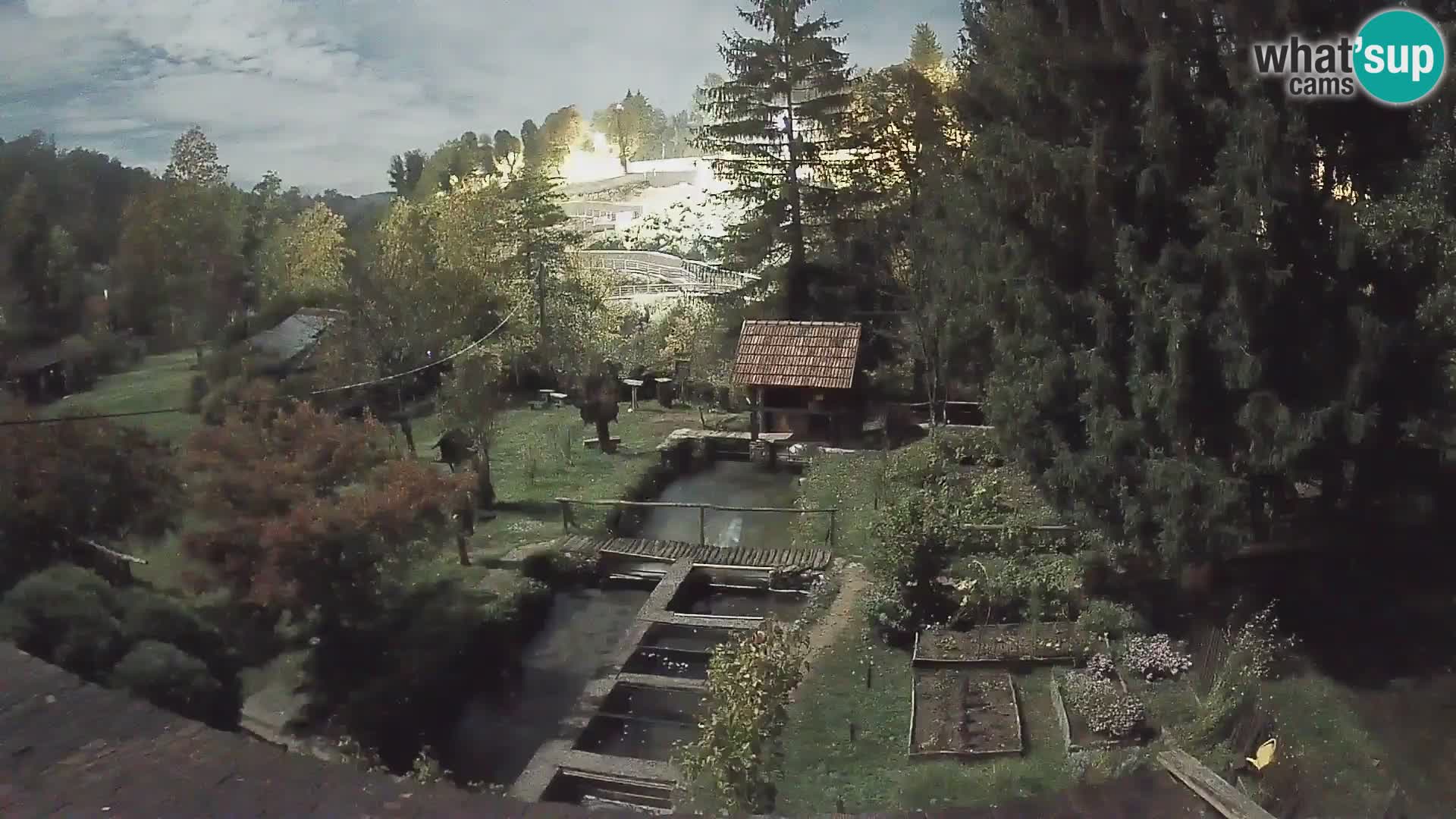 Spletna kamera v živo Rastoke – reka Slunjčica – Hrvaška