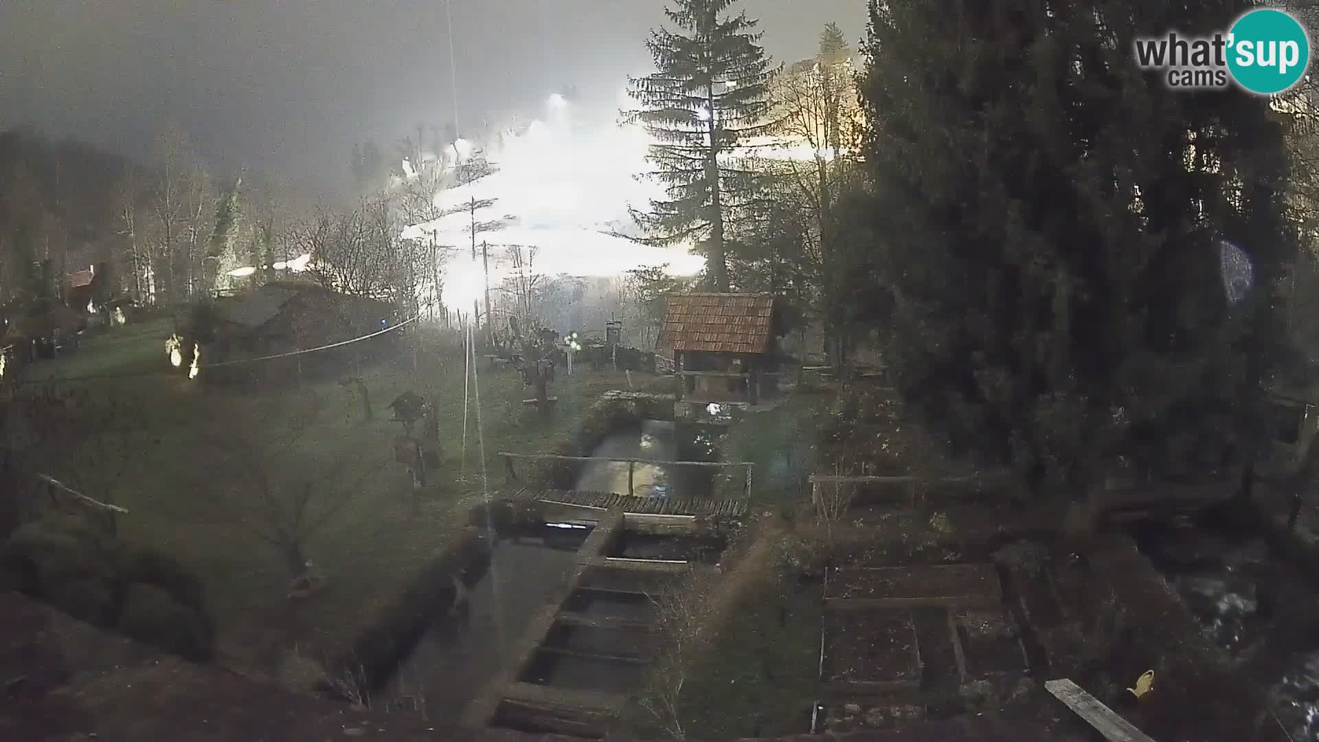 Spletna kamera v živo Rastoke – reka Slunjčica – Hrvaška