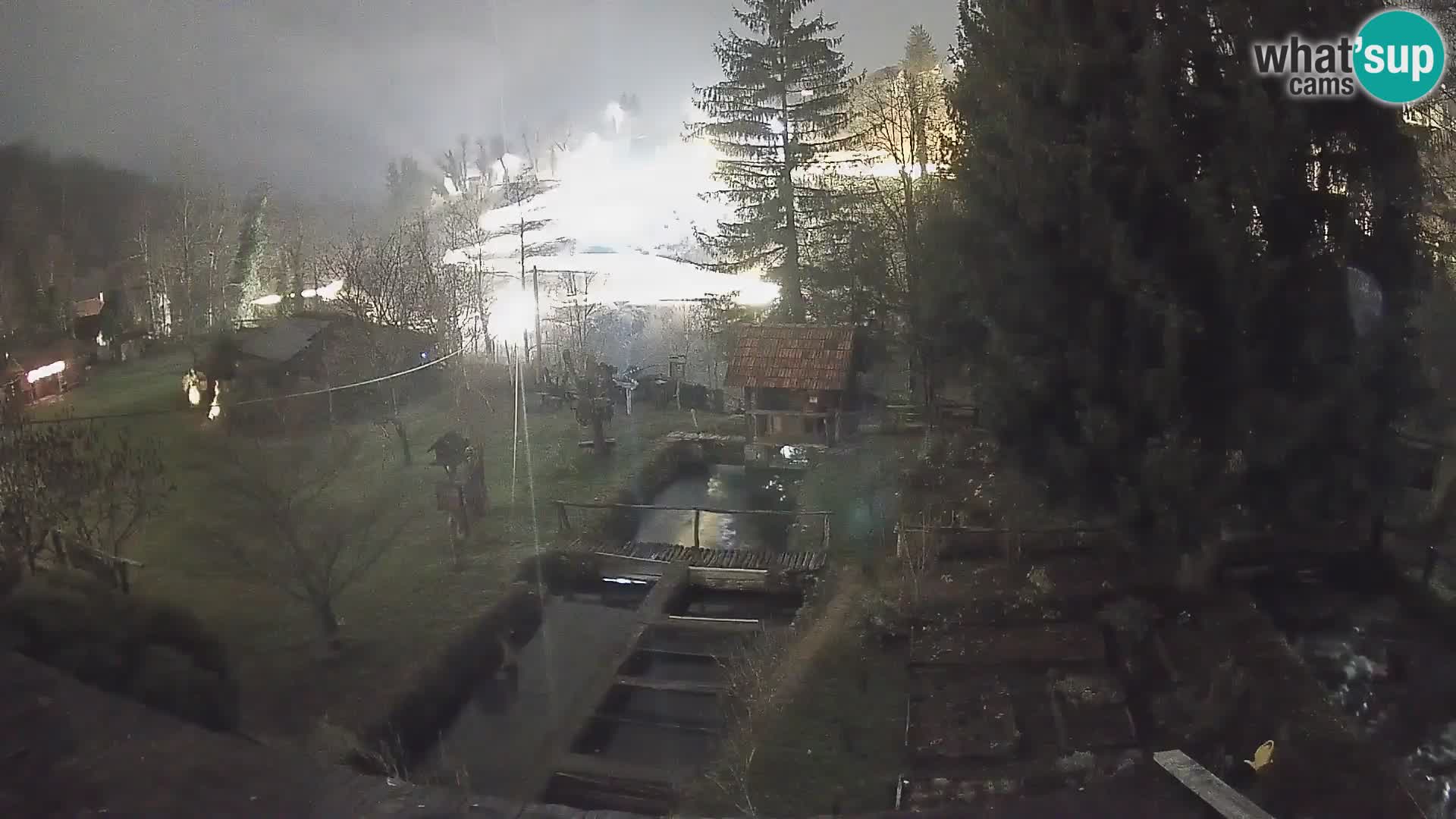 Spletna kamera v živo Rastoke – reka Slunjčica – Hrvaška