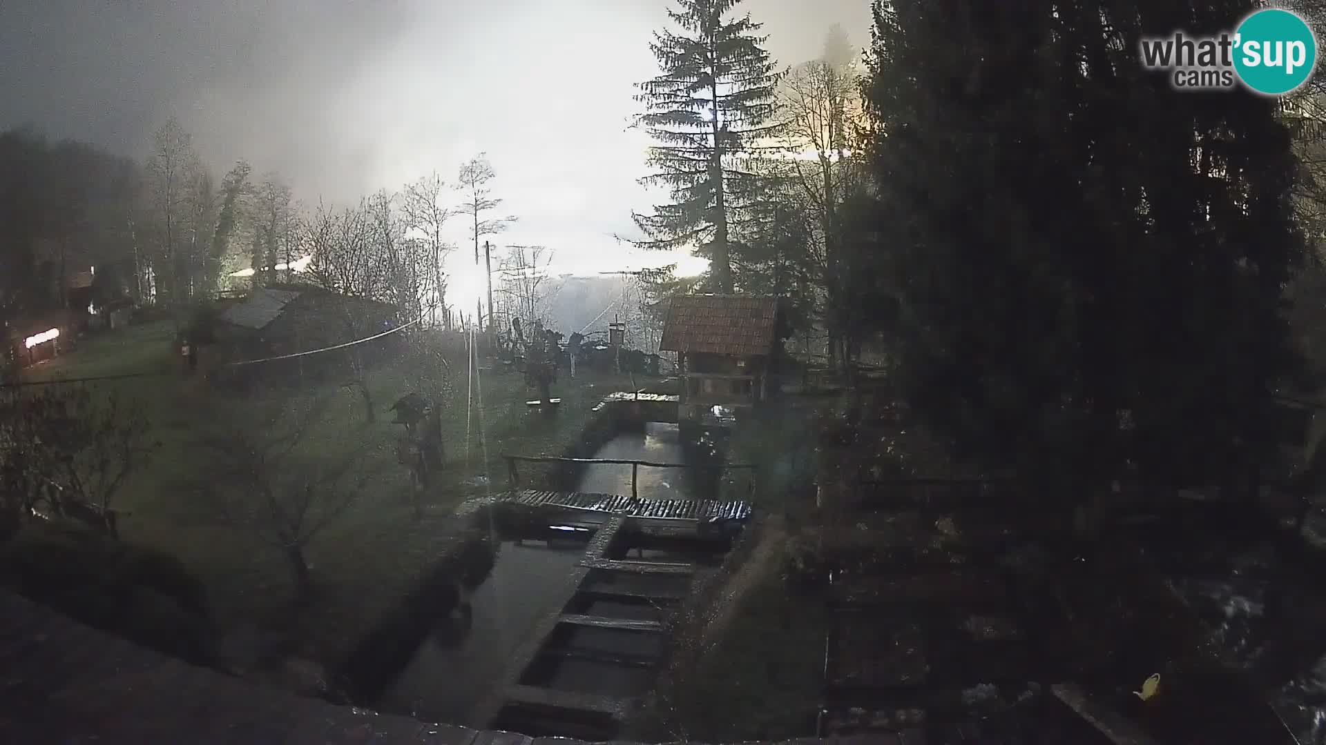 Web kamera uživo Rastoke – rijeka Slunjčica – Hrvatska